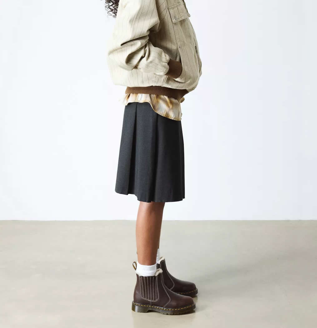 2976 Leonore II - Dark Brown Grizzly