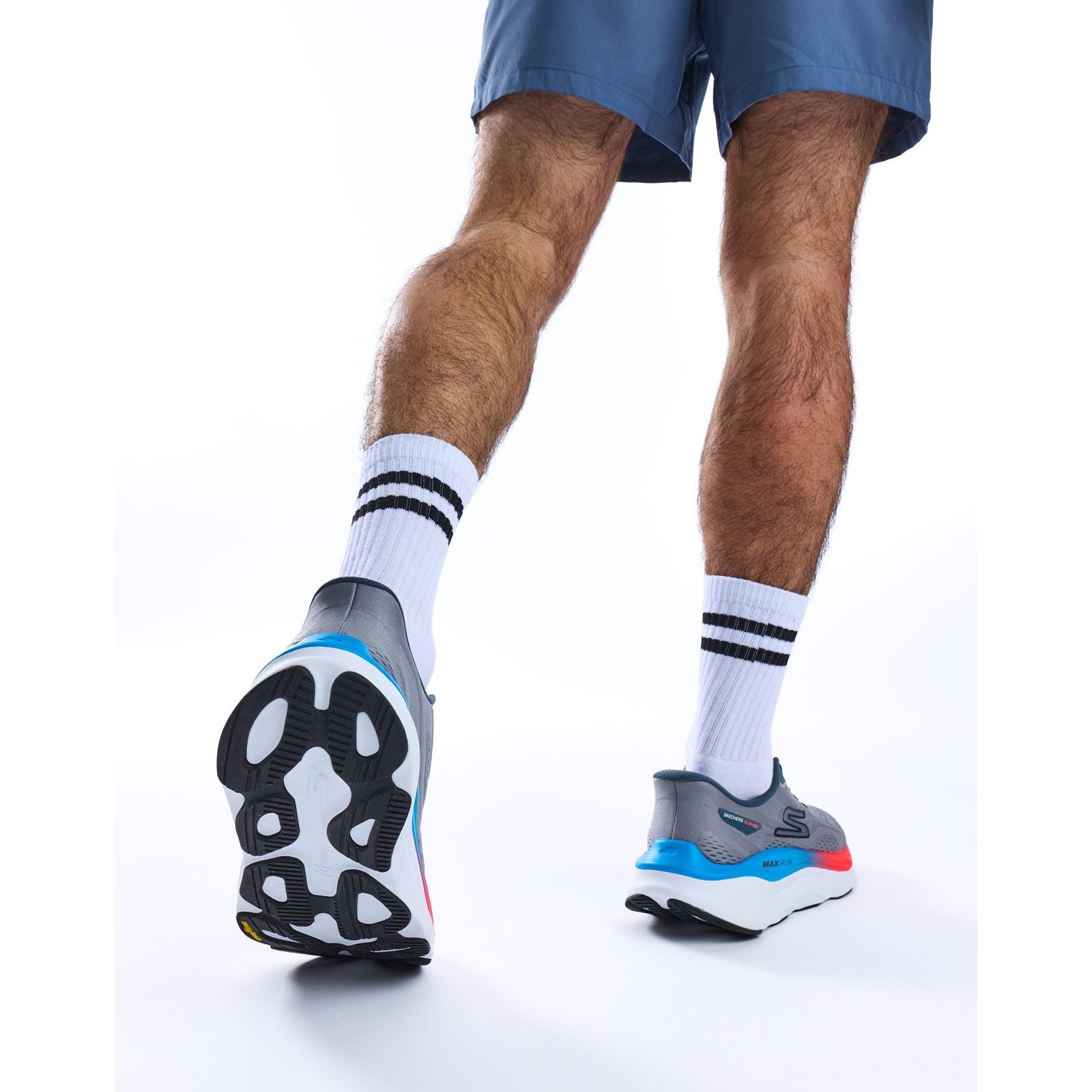 Skechers Max Cushioning Max Run Slip-ins Trainers Skechers