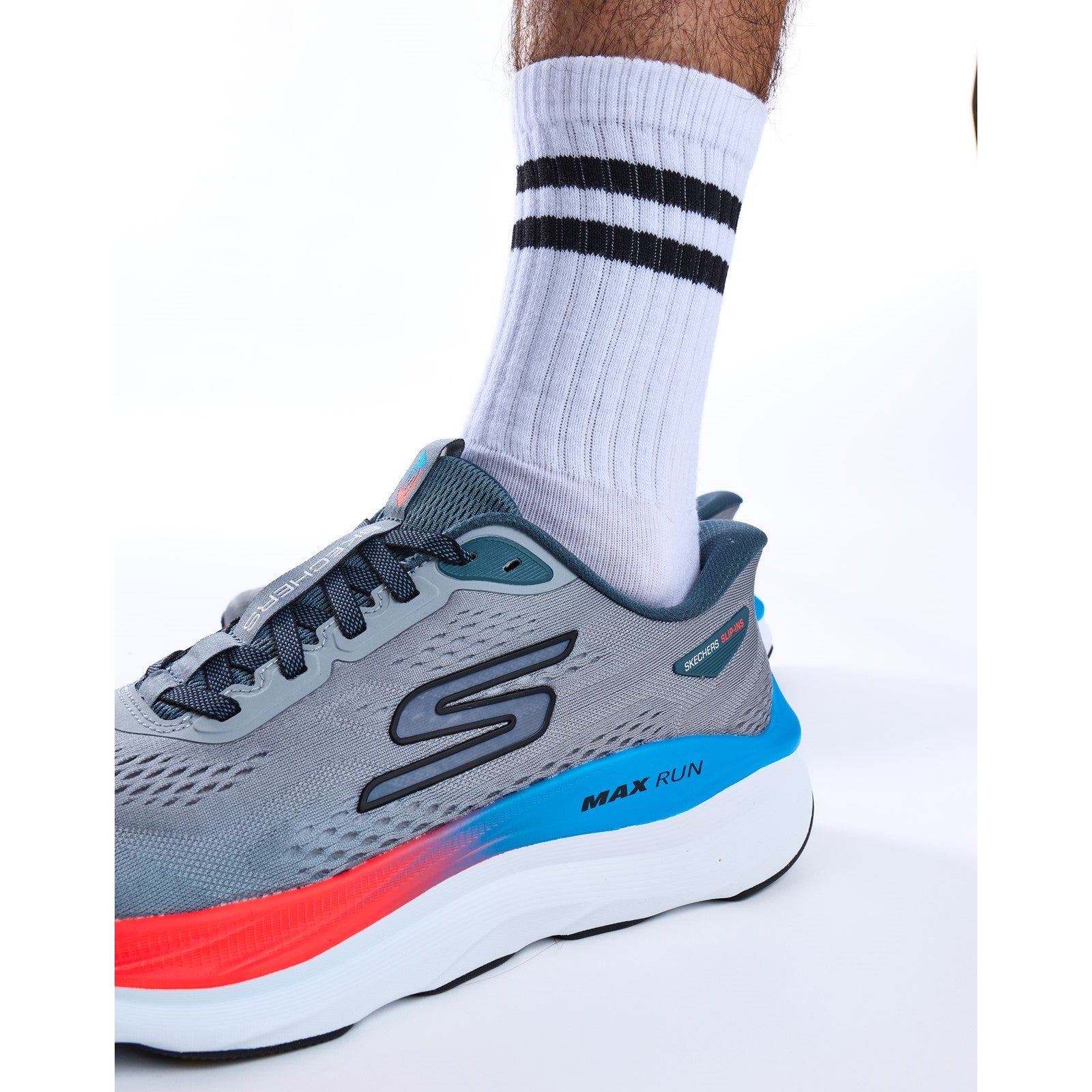Skechers Max Cushioning Max Run Slip-ins Trainers Skechers